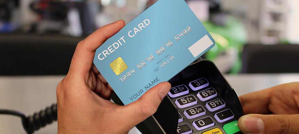 クレジットカードを解約するデメリットはある？放置が危険な理由や注意点とともに解説