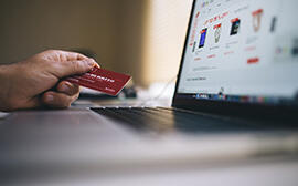 クレジットカードで決済した商品の返金処理について解説！返品した場合の流れや返金されるタイミングは？